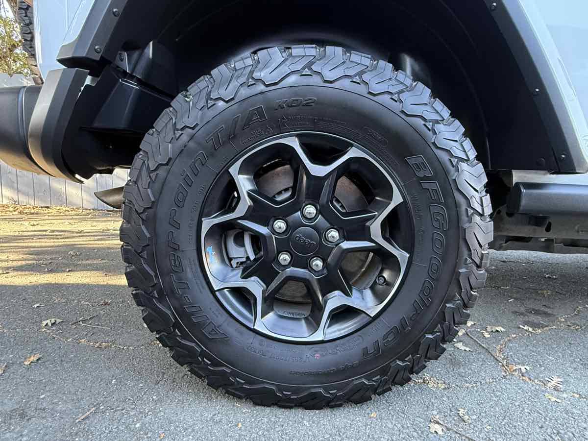 2022 Jeep Wrangler 4xe Unlimited Rubicon photo 37