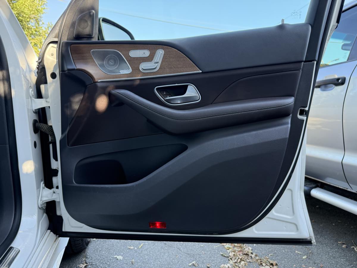 2020 Mercedes Benz GLE 350 4MATIC photo 29