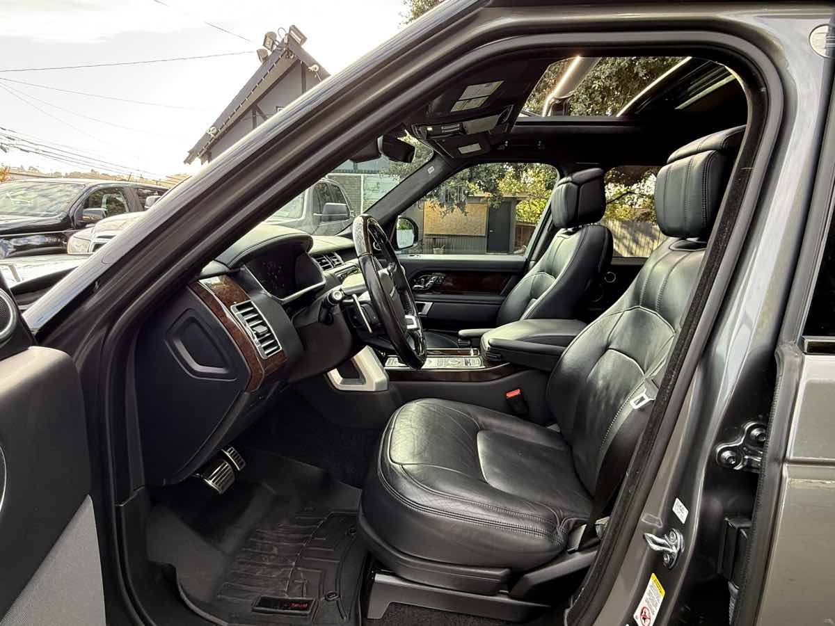 2019 Land Rover Range Rover Autobiography photo 4