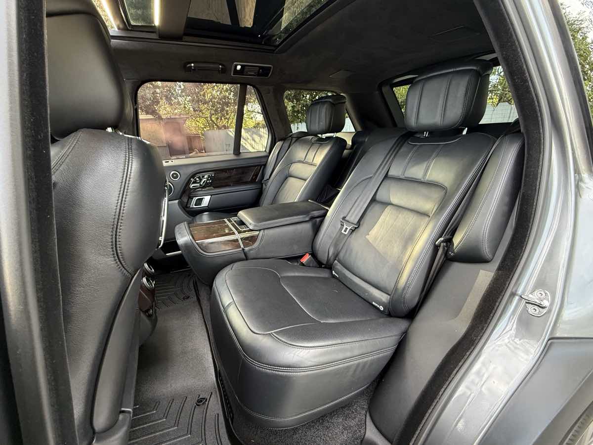 2019 Land Rover Range Rover Autobiography photo 6