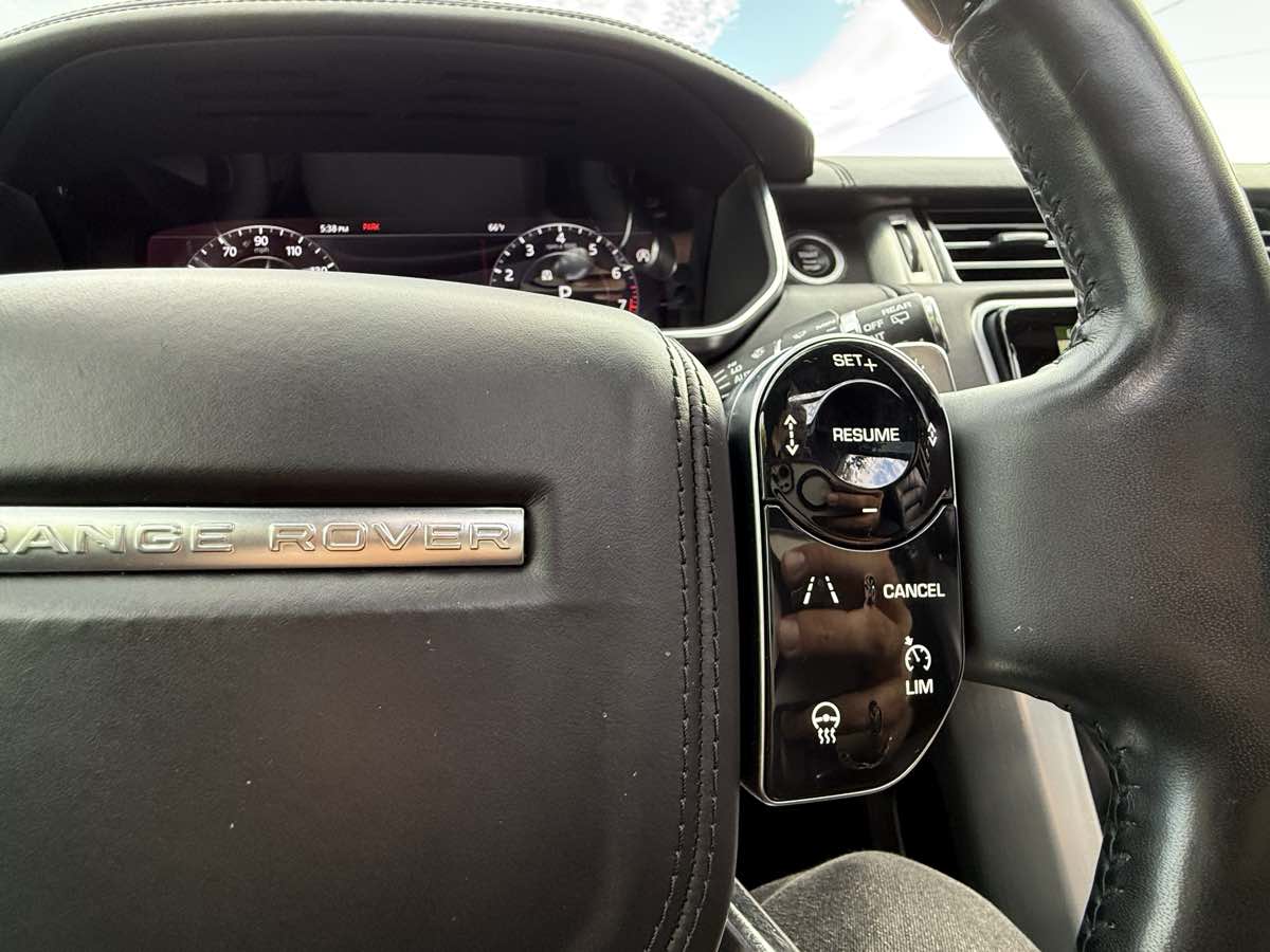 2019 Land Rover Range Rover Autobiography photo 27