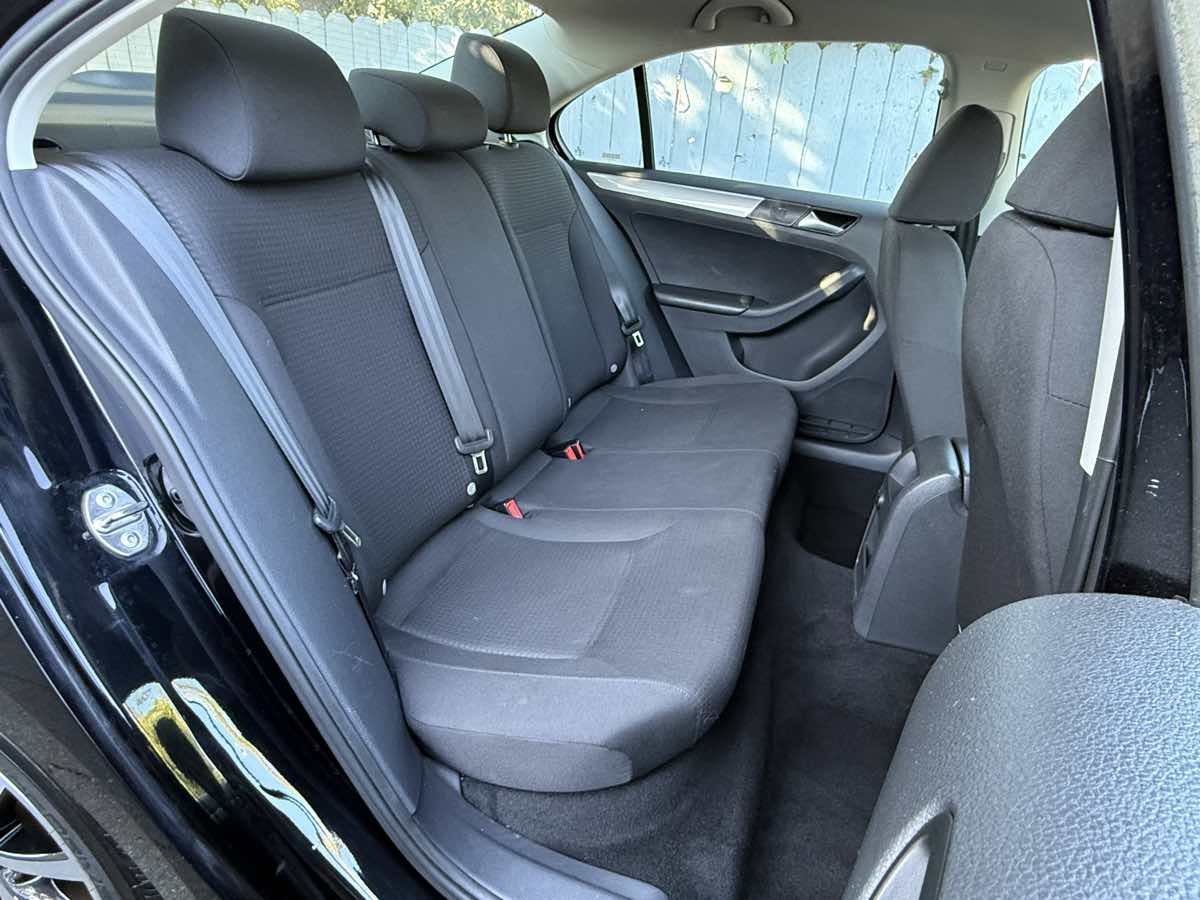 2016 Volkswagen Jetta 1.4T SE photo 9