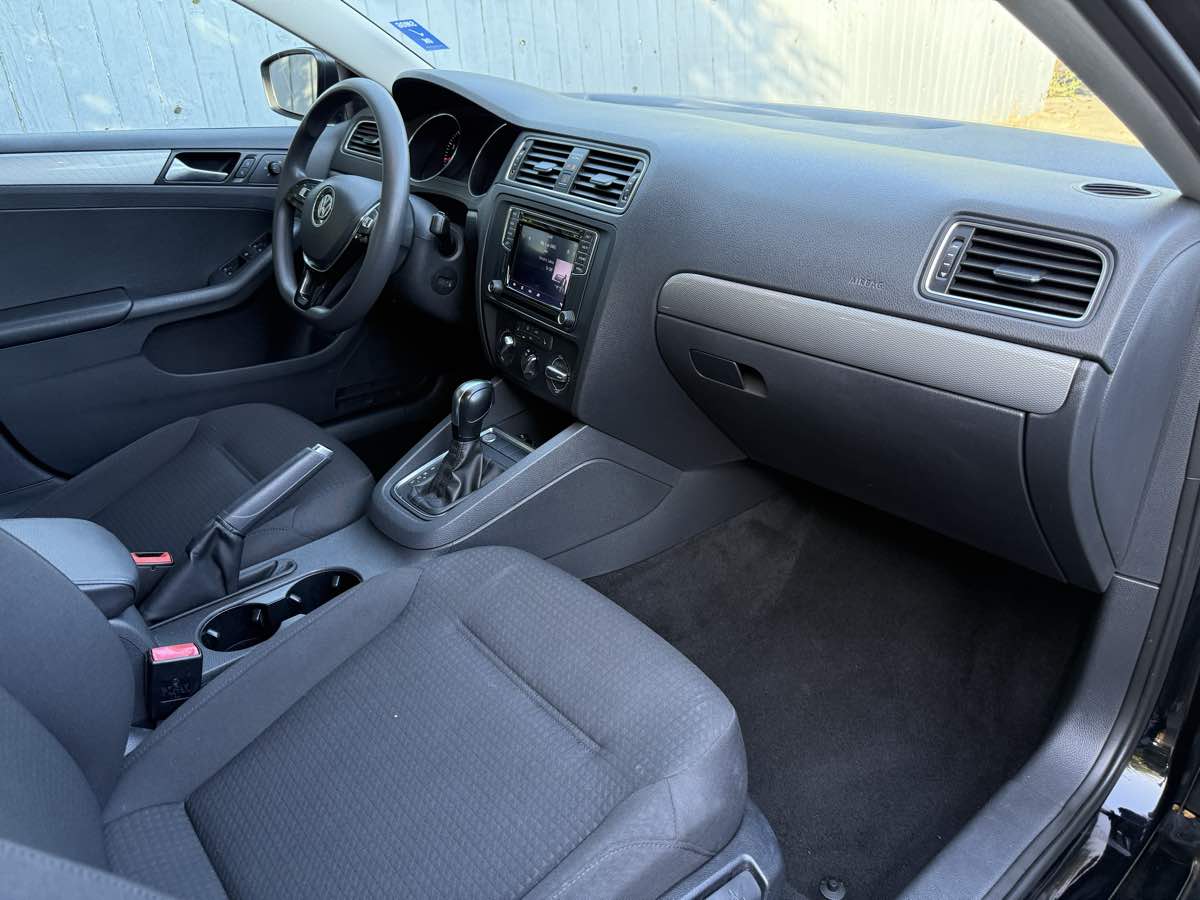 2016 Volkswagen Jetta 1.4T SE photo 10