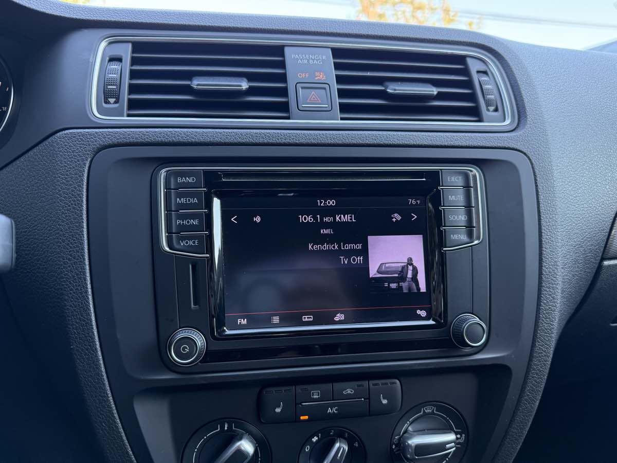 2016 Volkswagen Jetta 1.4T SE photo 20