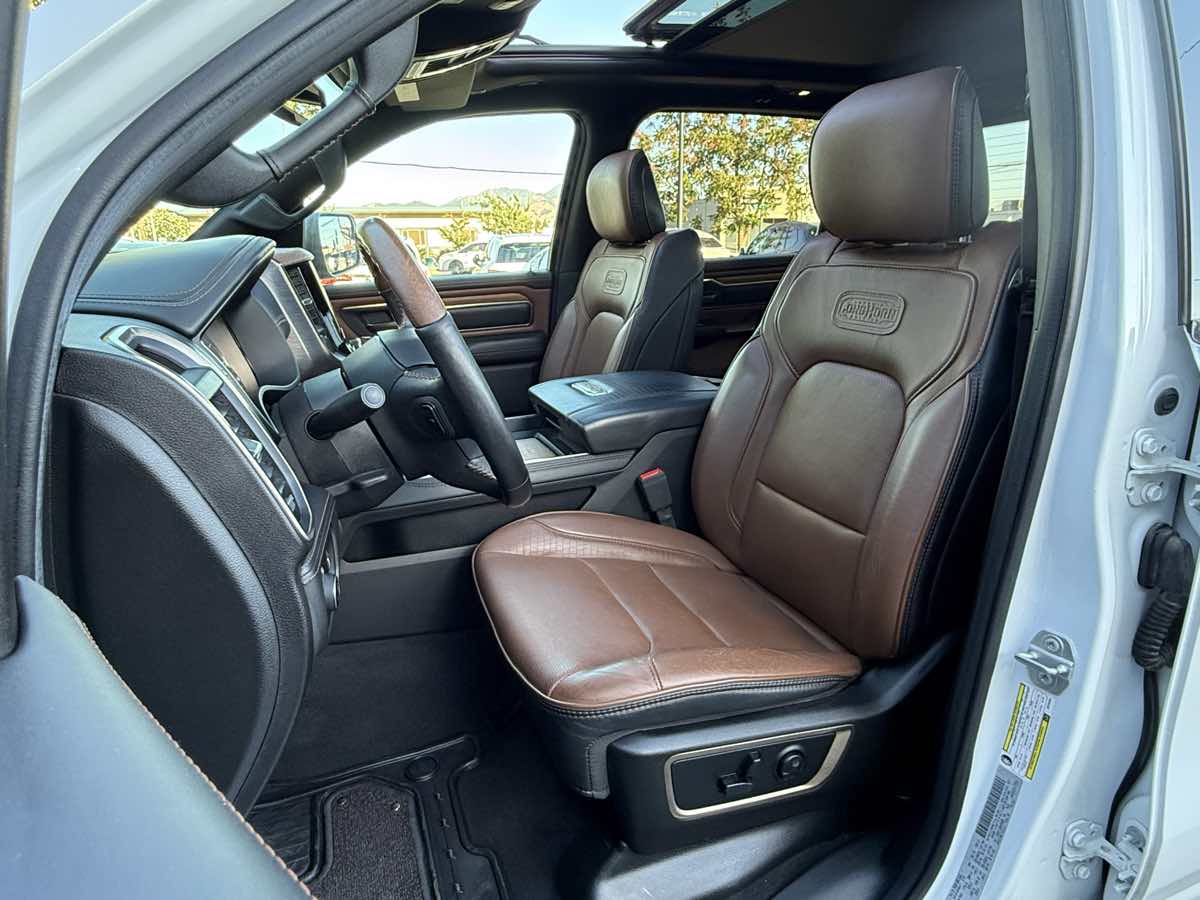 2019 Ram 1500 Longhorn photo 4