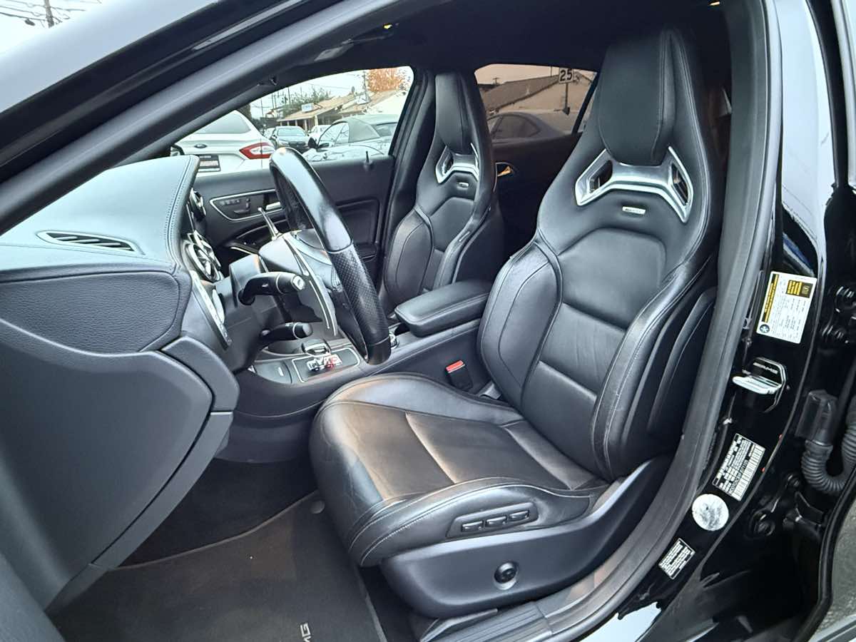 2015 Mercedes Benz GLA 45 AMG photo 2