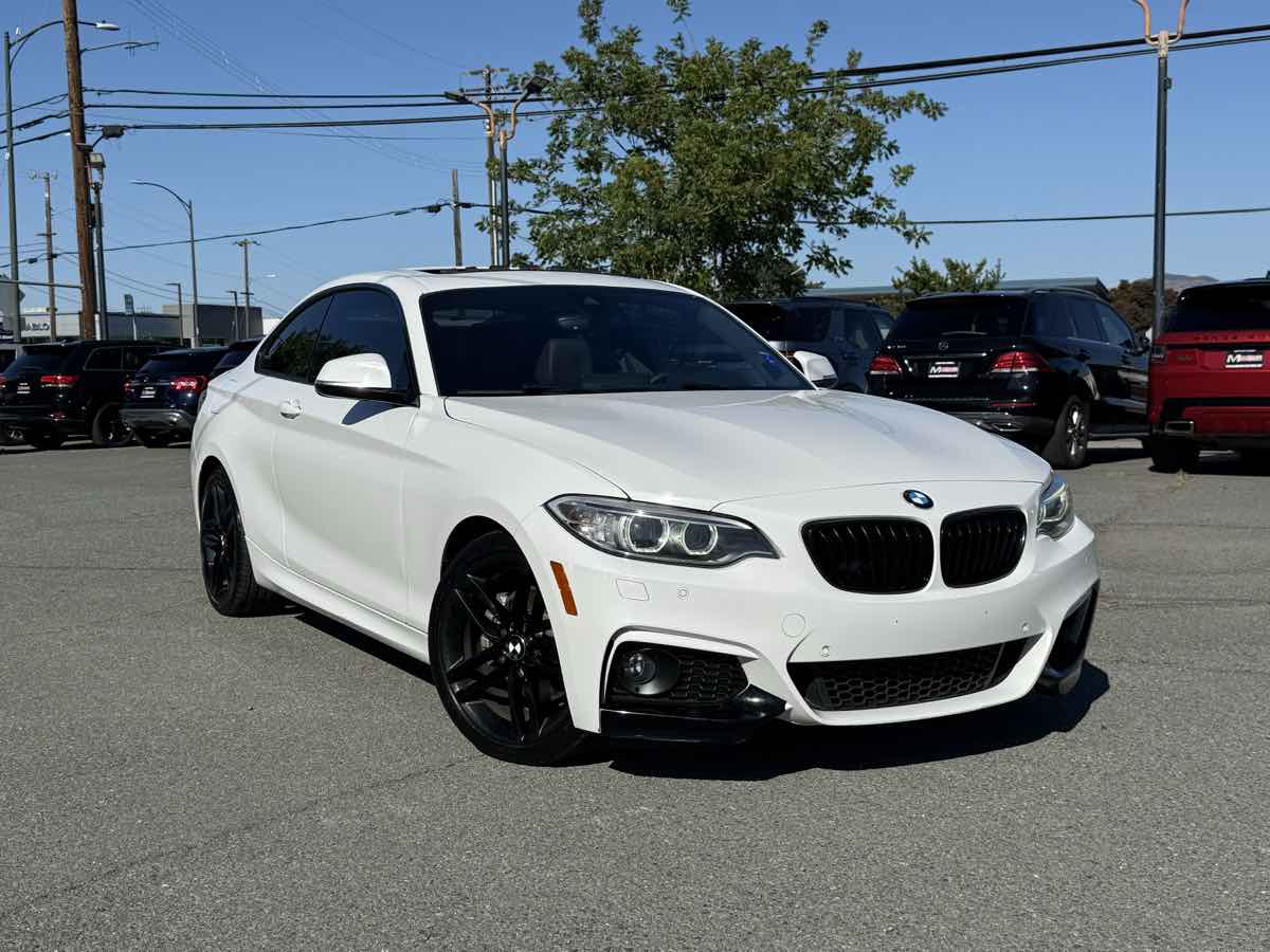 2017 BMW 2 Series 230i Coupe's photo