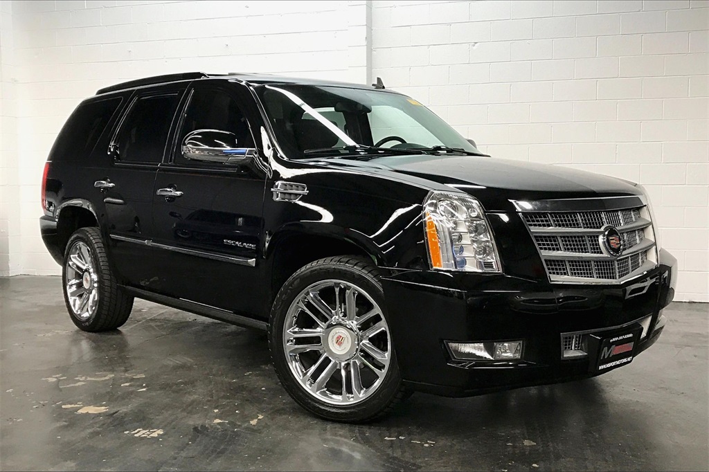 2014 Cadillac Escalade Platinum Edition