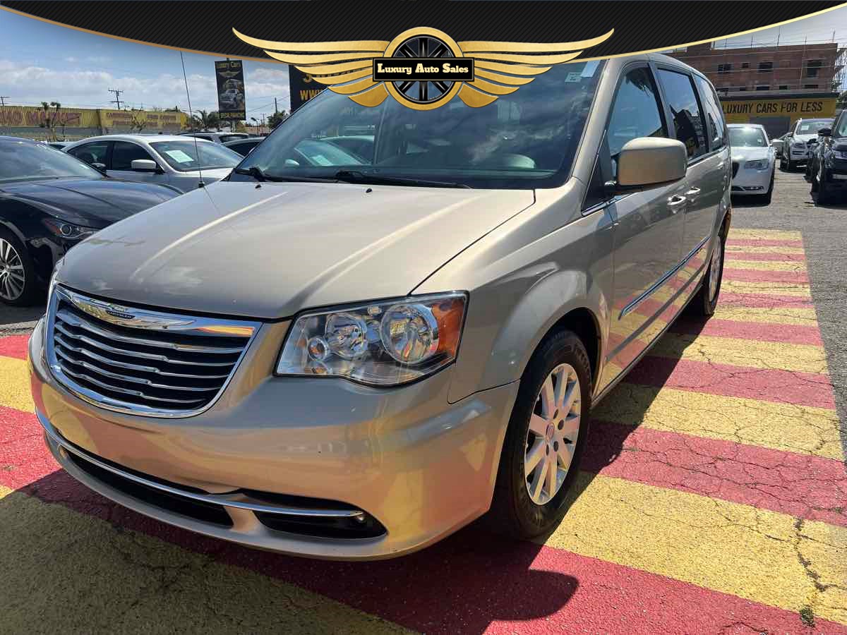 2013 Chrysler Town & Country Touring