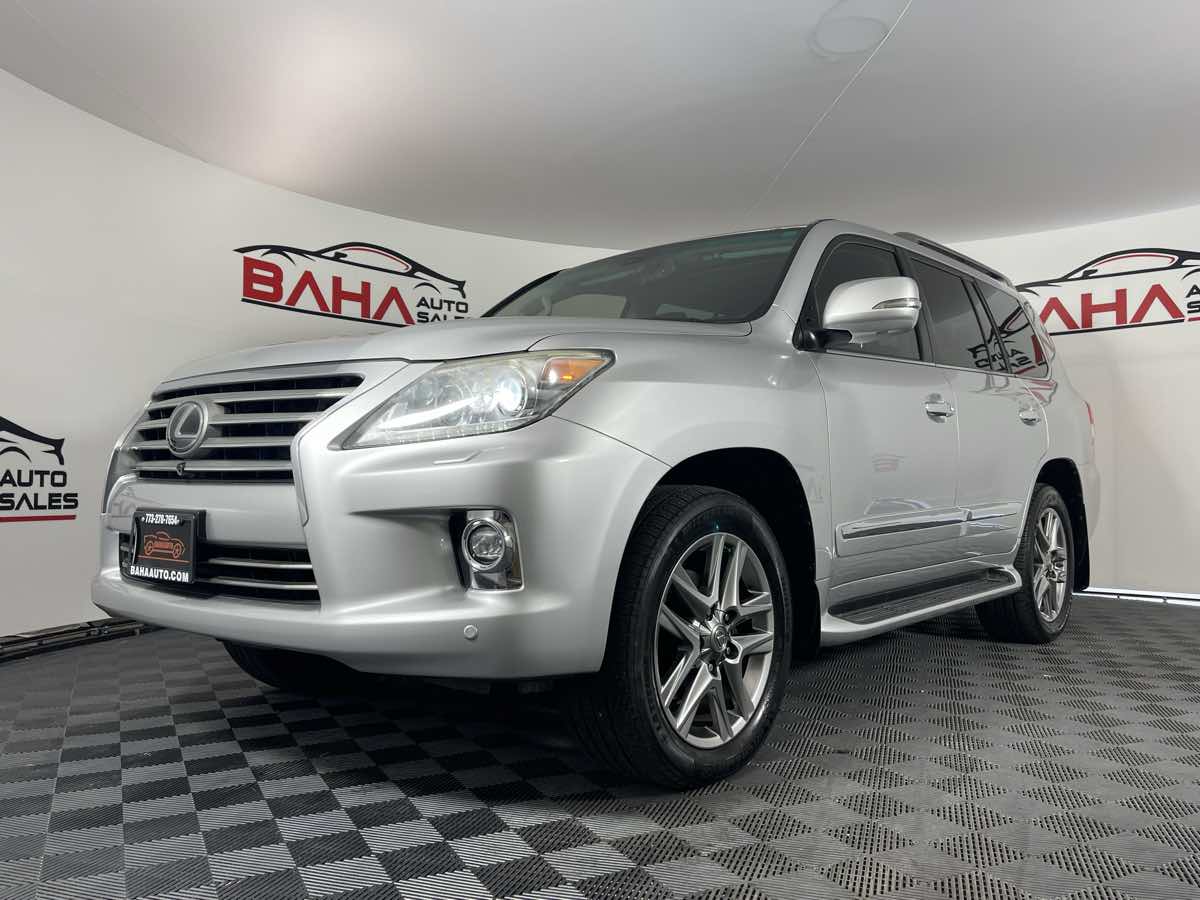 Big Japanese: Lexus LX 570 from Kyosho