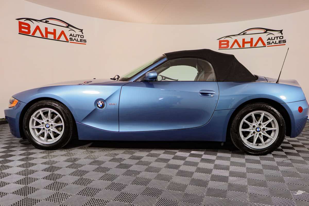 BMW Z4 Solido Die-Cast 1:18 - Bleu Maldives, Référence 8160, état Impeccable