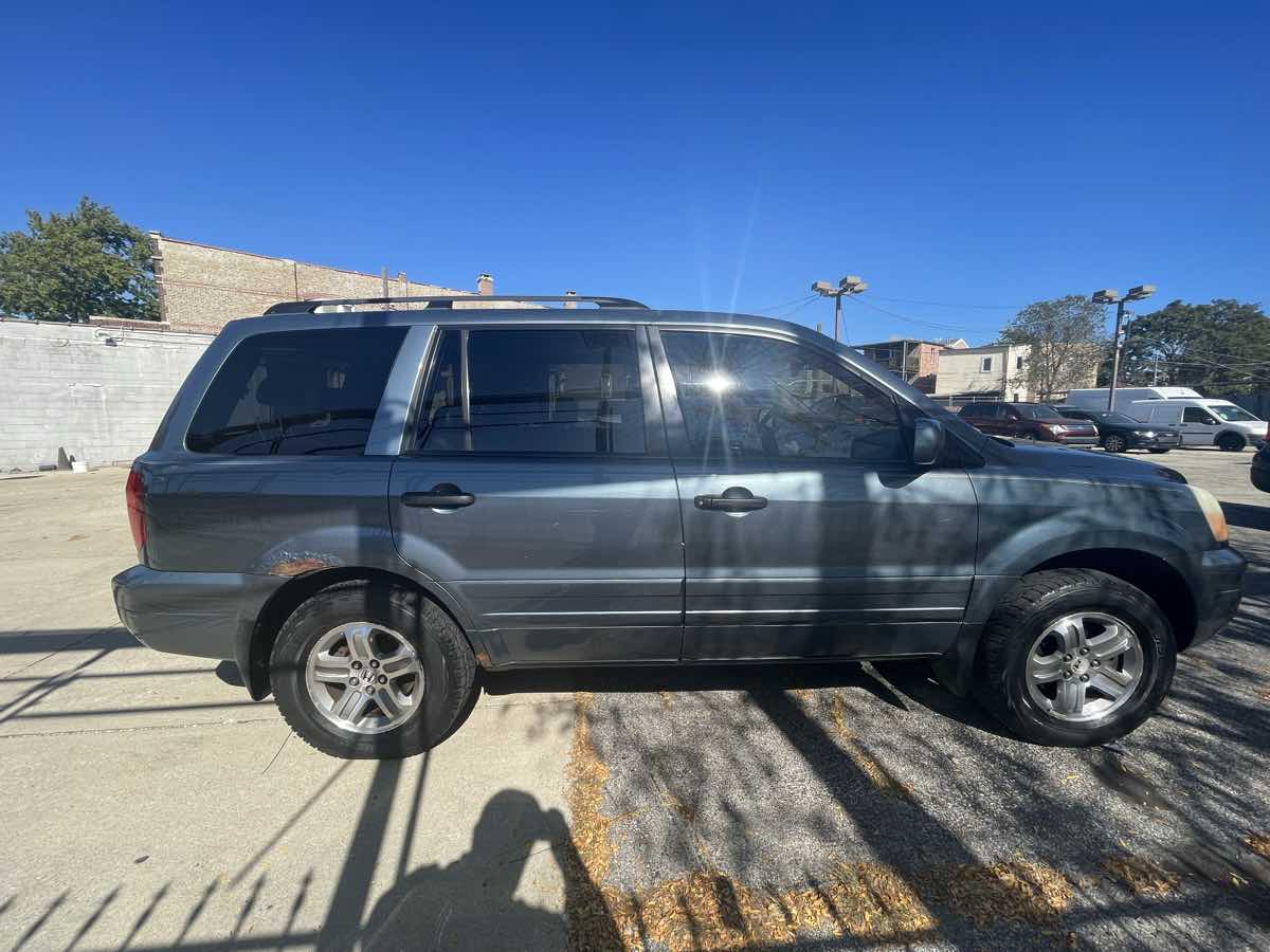 Sold 2005 Honda Pilot EX-L in Chicago