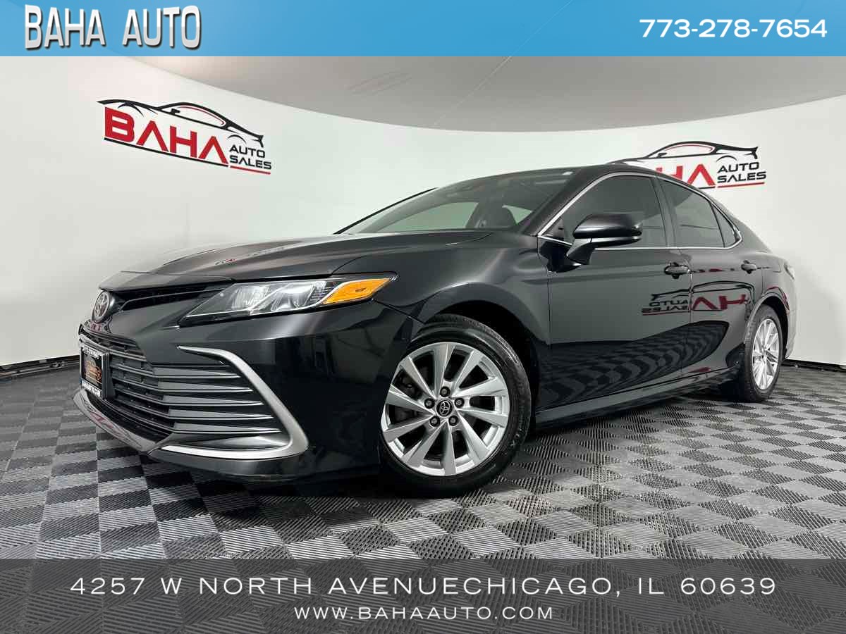 2021 Toyota Camry LE's photo