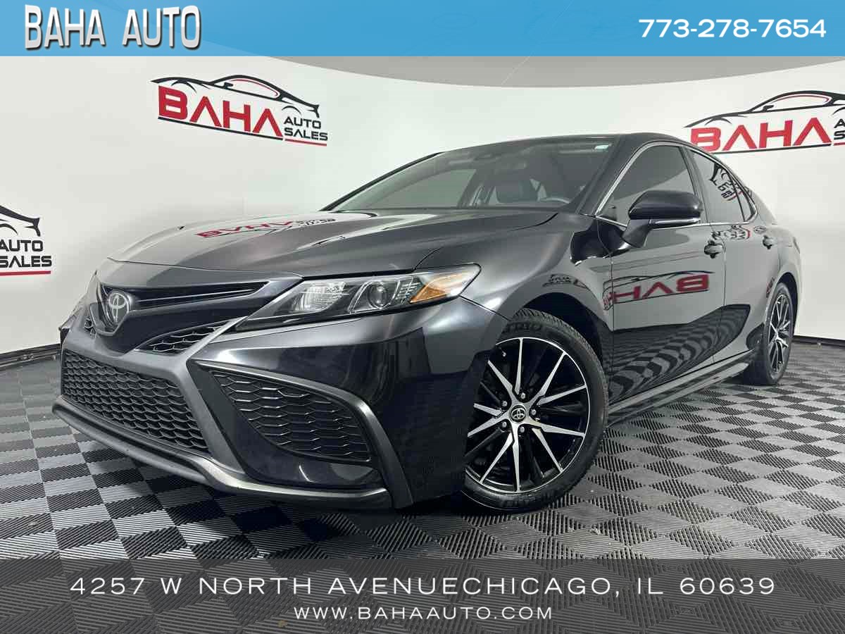 2023 Toyota Camry SE's photo