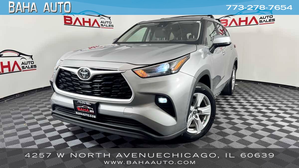 2023 Toyota Highlander LE FWD's photo