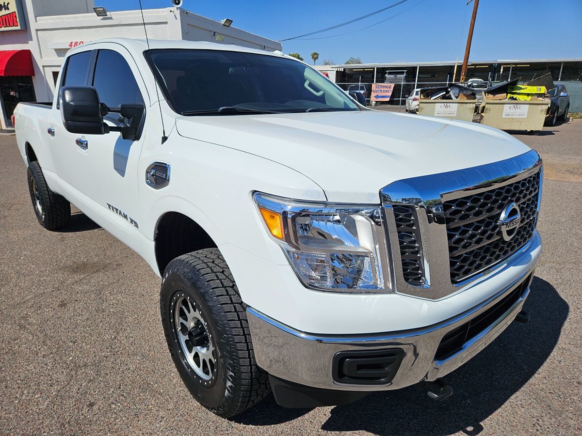 2017 Nissan Titan XD SV