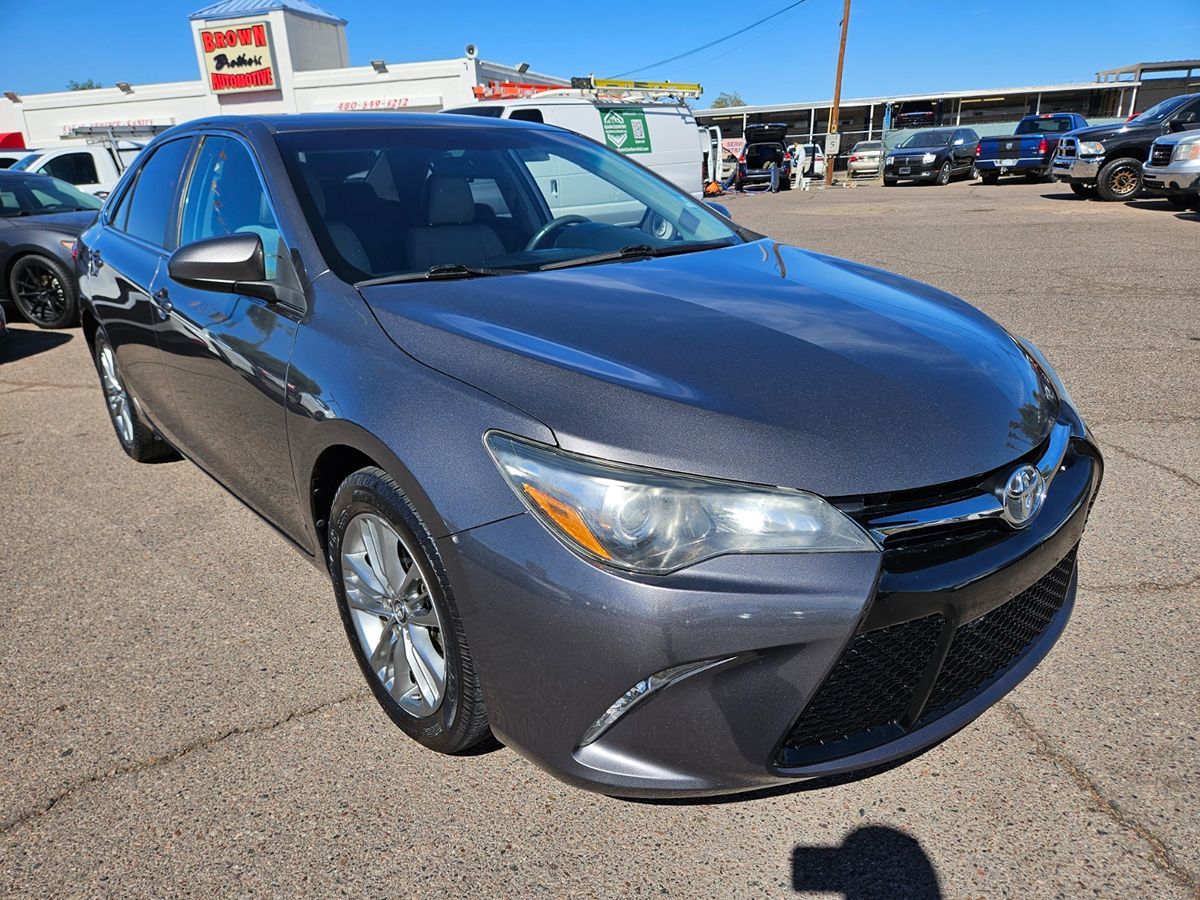 2016 Toyota Camry SE