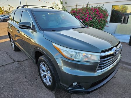 2015 Toyota Highlander LE