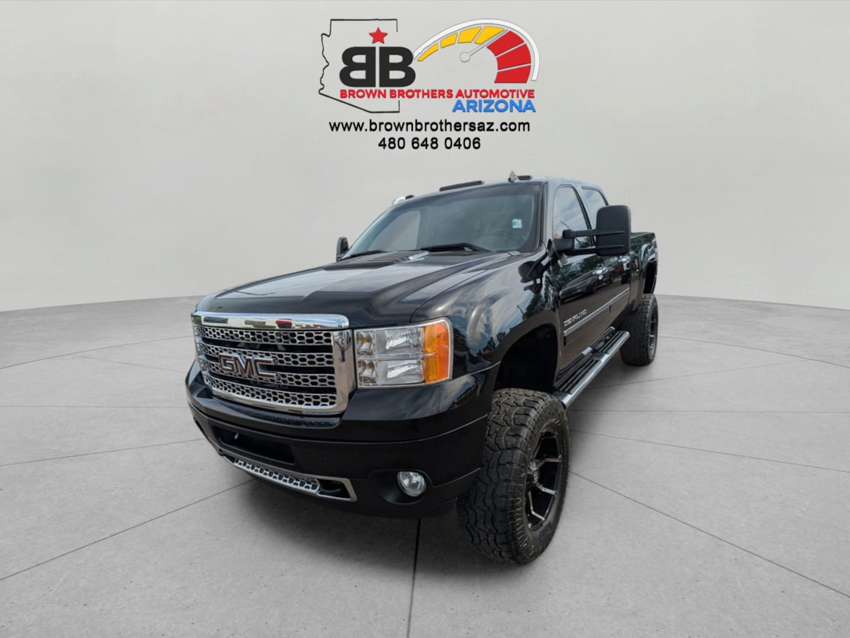 2011 GMC Sierra 4WD Crew Cab Standard Box SRW's photo