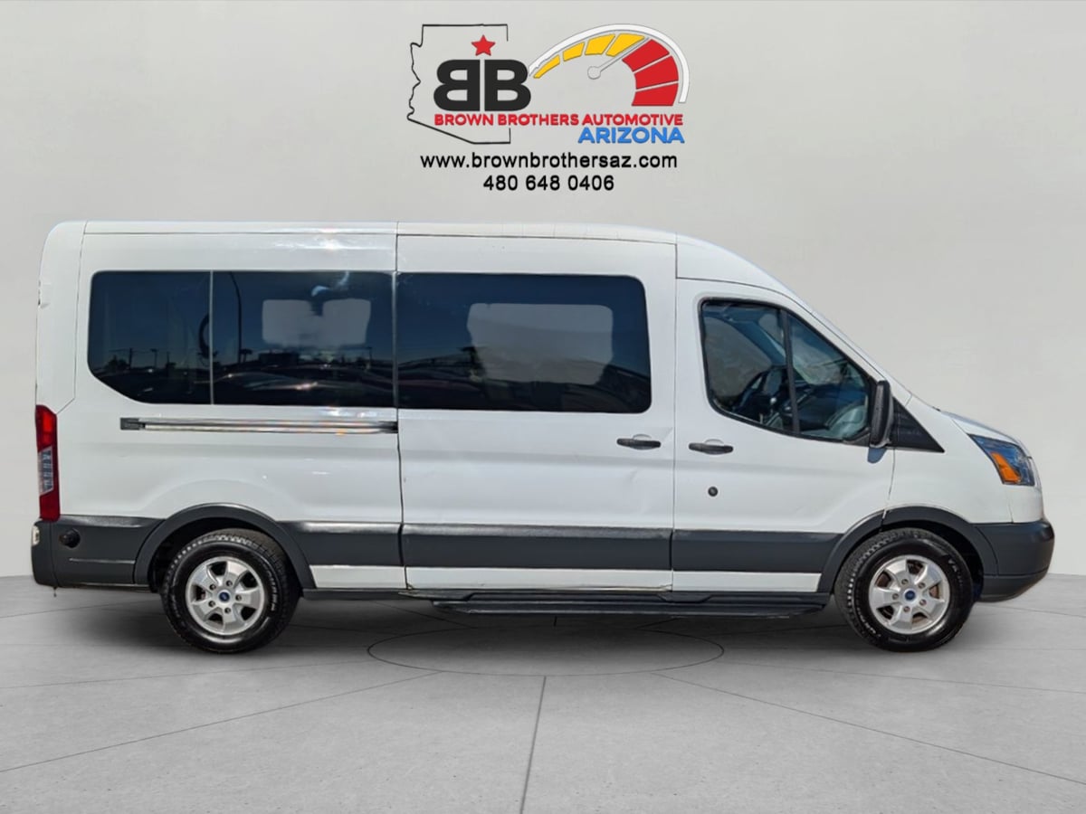2018 Ford Transit Wagon XLT - Photo 3