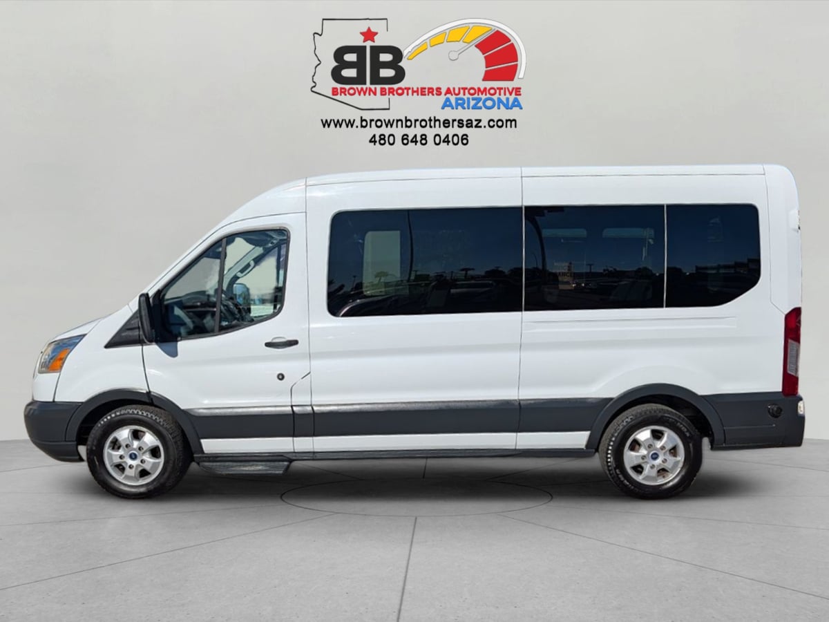 2018 Ford Transit Wagon XLT - Photo 12