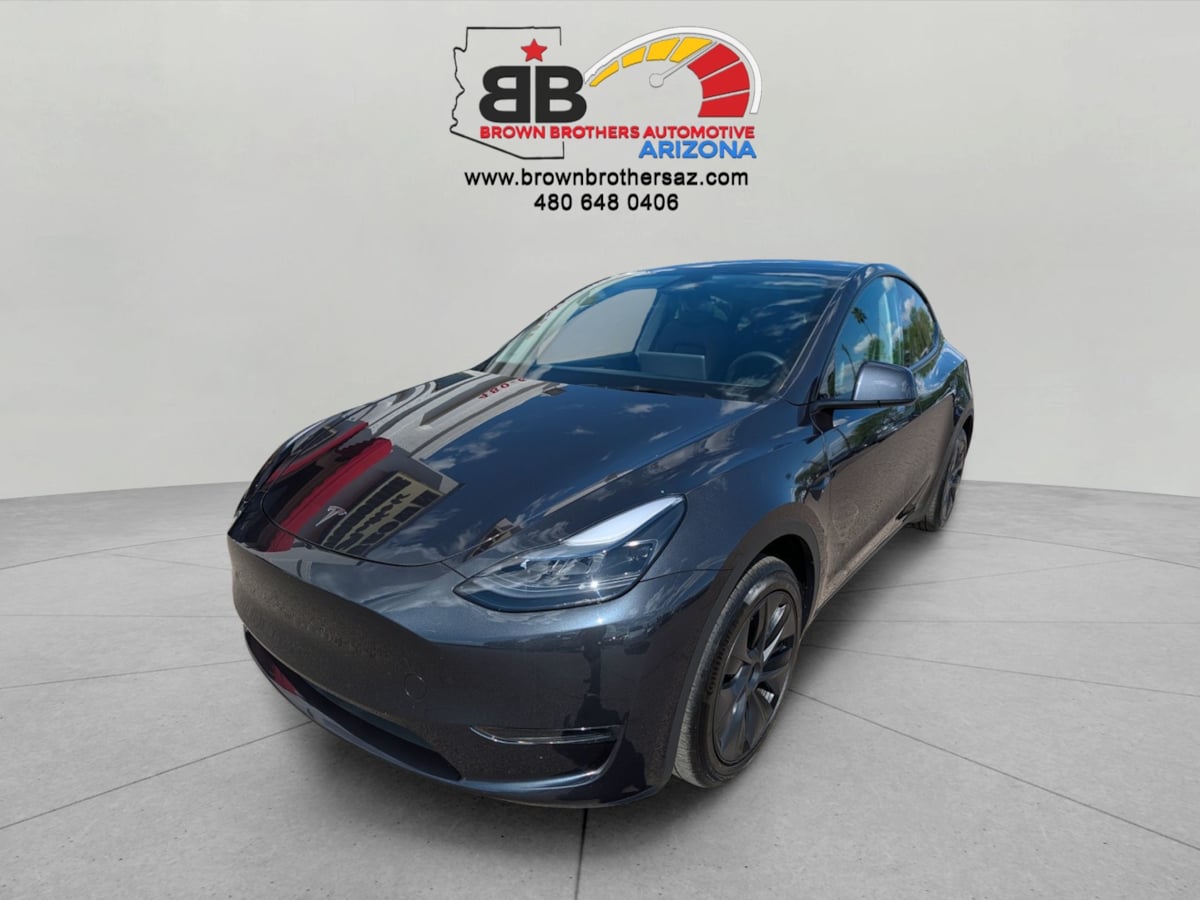 2025 Tesla Model Y Long Range - Photo 13