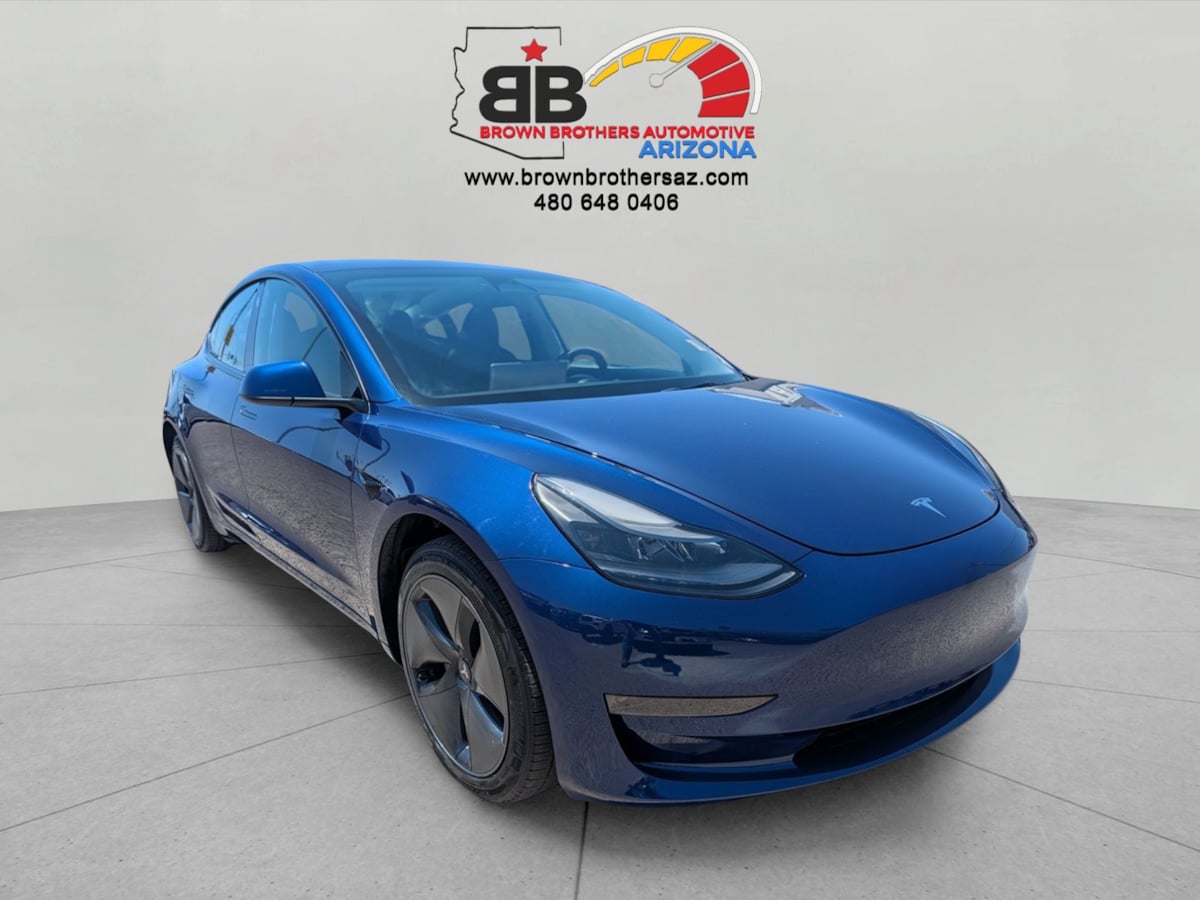2023 Tesla Model 3 -'s photo