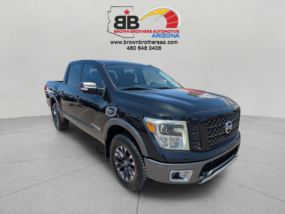 2017 Nissan Titan PRO-4X 4X4 Crew Cab's photo