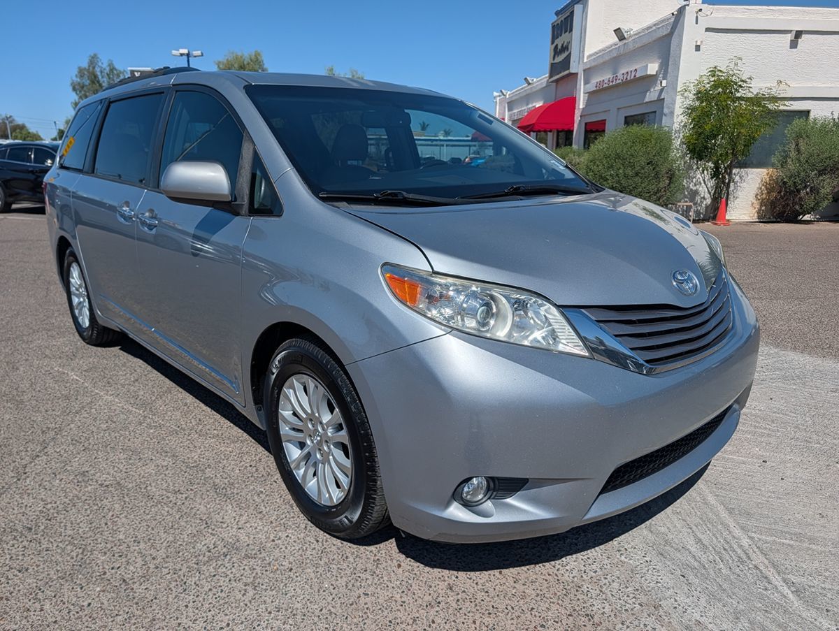 2017 Toyota Sienna's photo