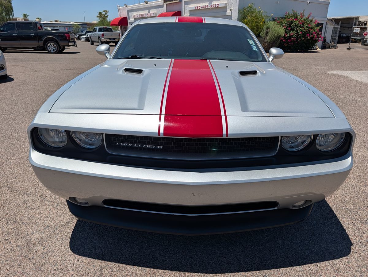2012 Dodge Challenger SXT's photo
