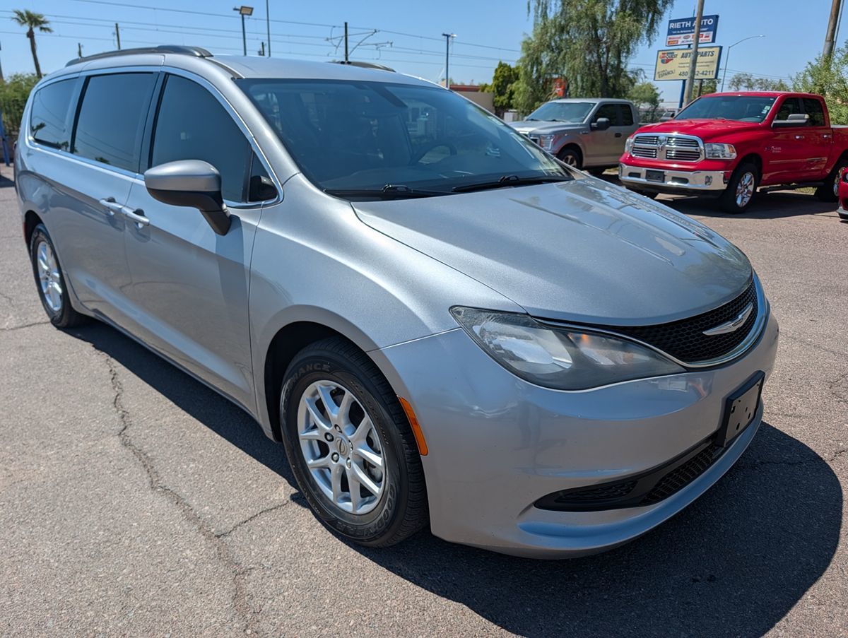 2021 Chrysler Voyager LXI