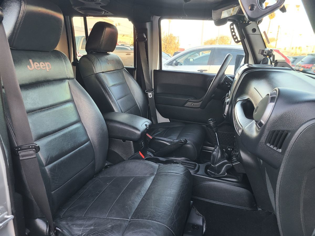 2012 Jeep Wrangler Inside Sold 2012 Jeep Wrangler Unlimited Sport In Mesa, image size:1200x900