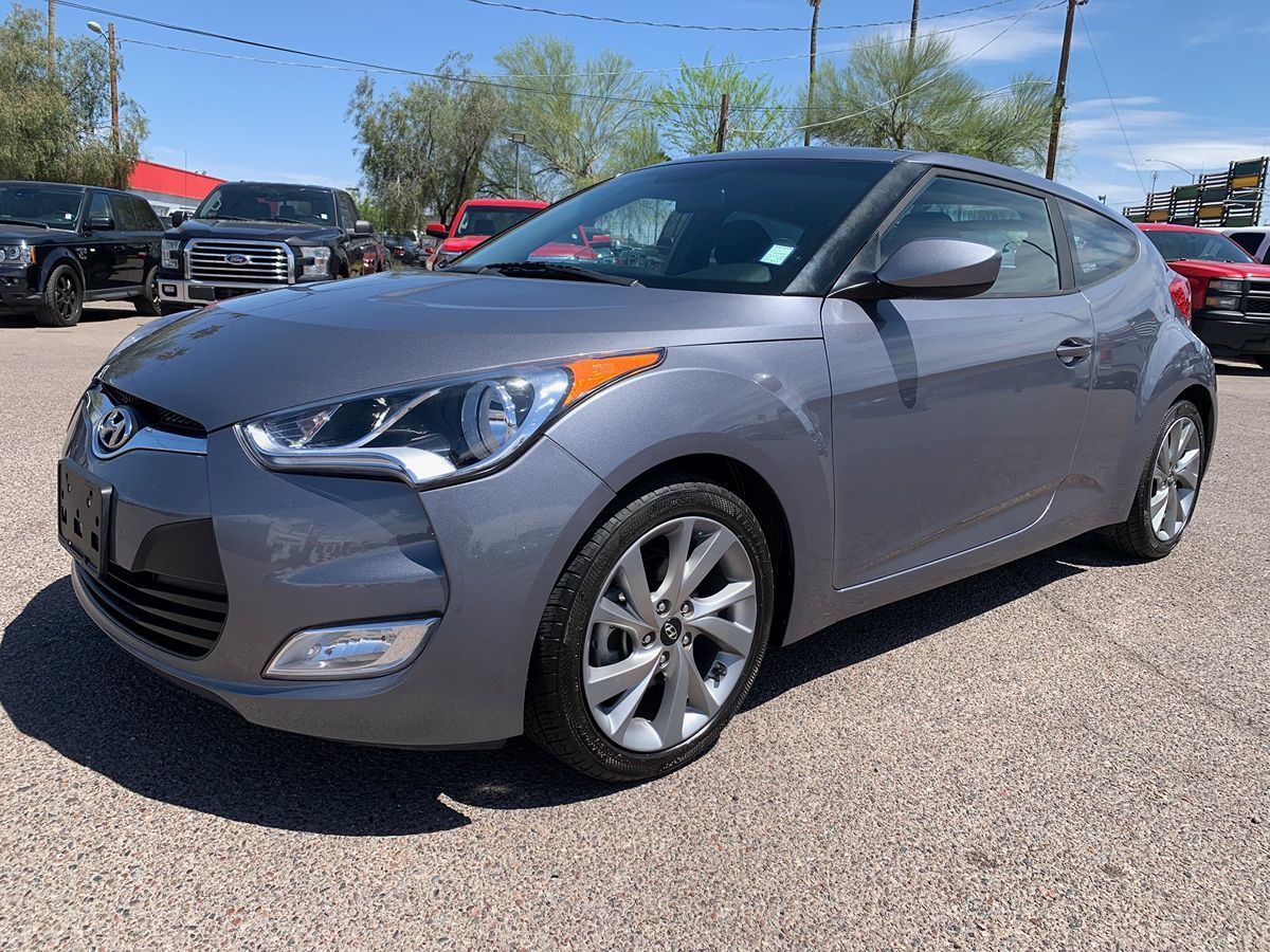 2017 Hyundai Veloster 