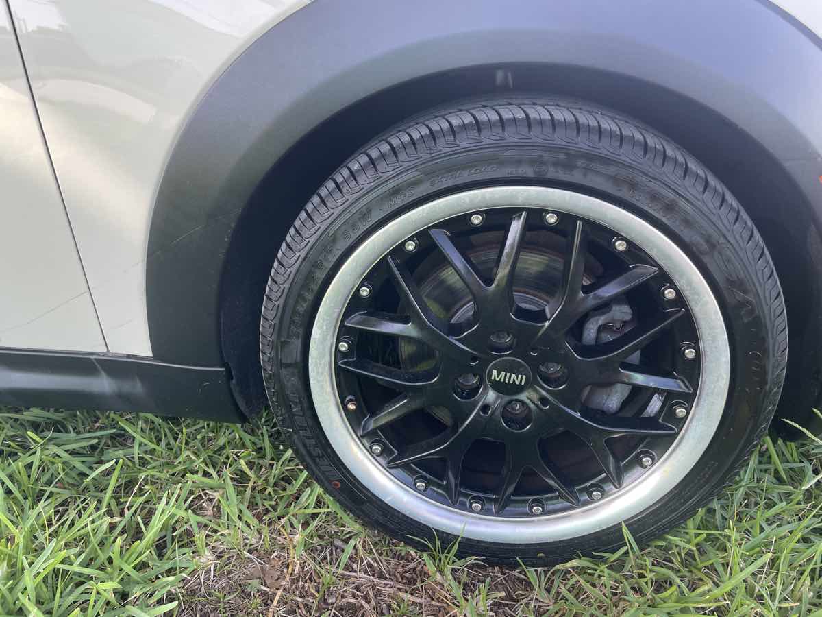 2009 Mini Cooper Convertible Base photo 11