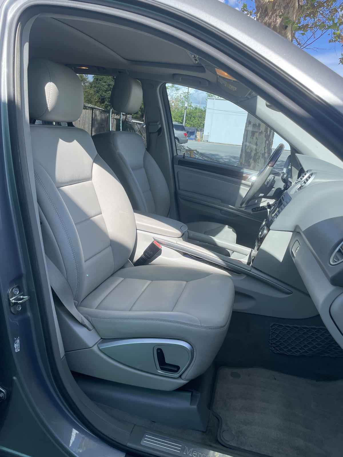 2010 Mercedes Benz ML 350 photo 13