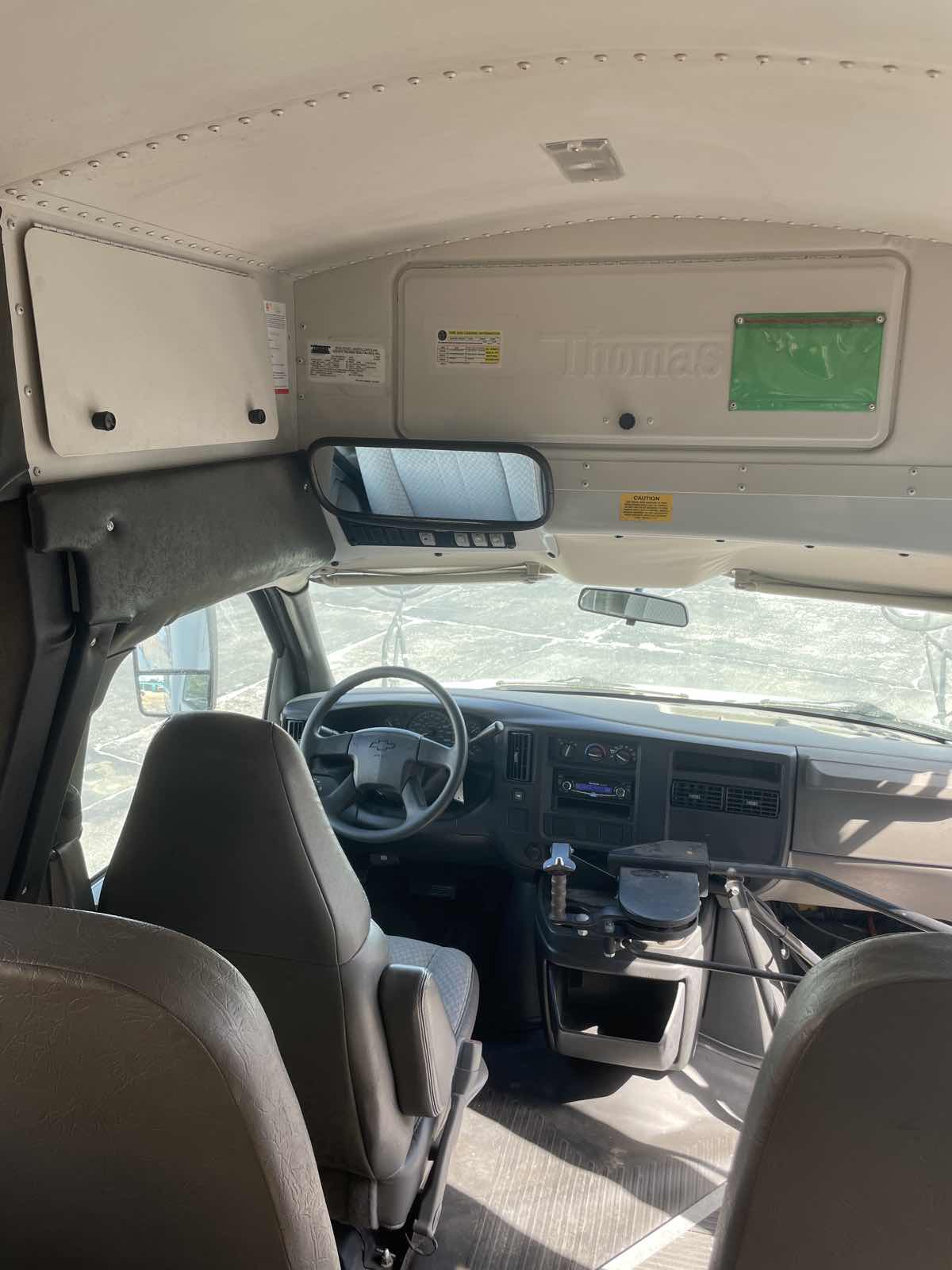 2007 Chevrolet Express Cutaway photo 16
