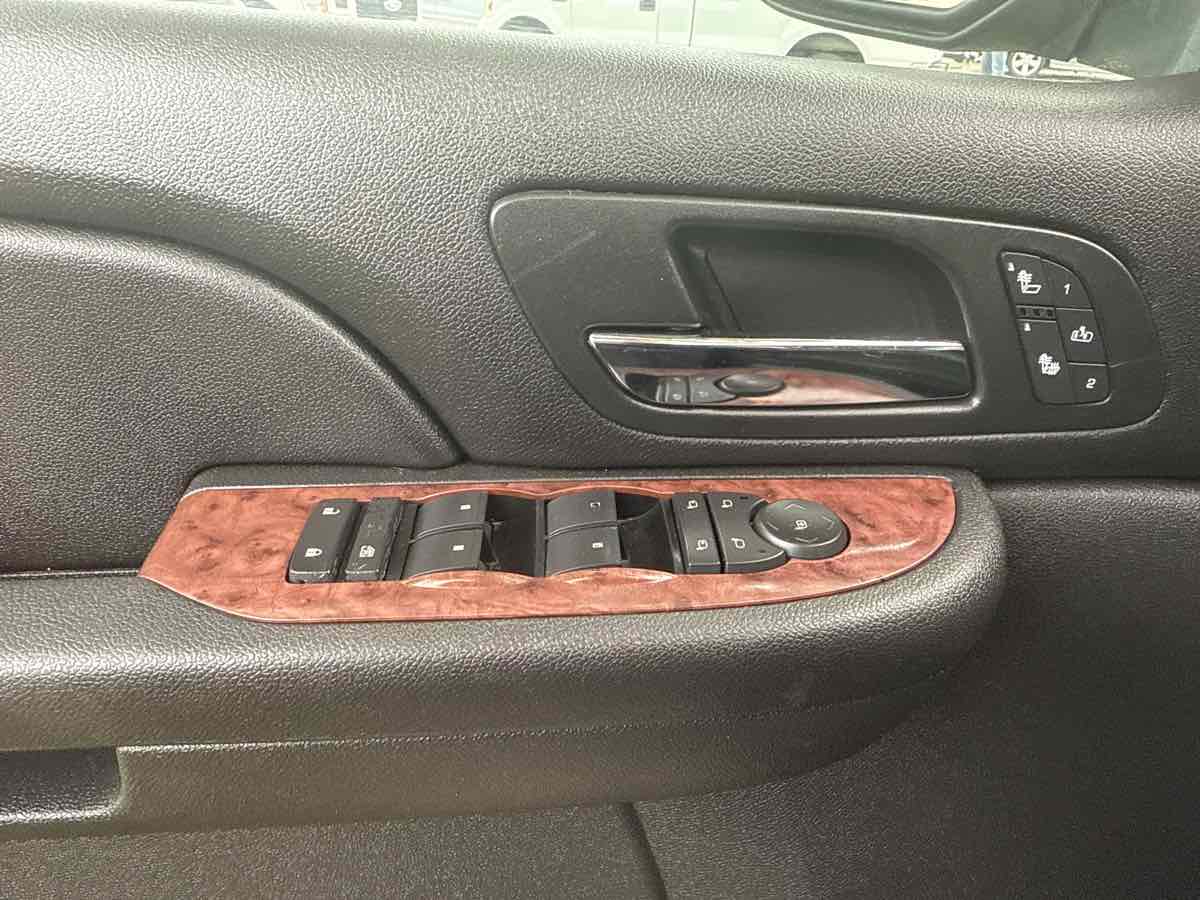 2007 Chevrolet Tahoe LT photo 8