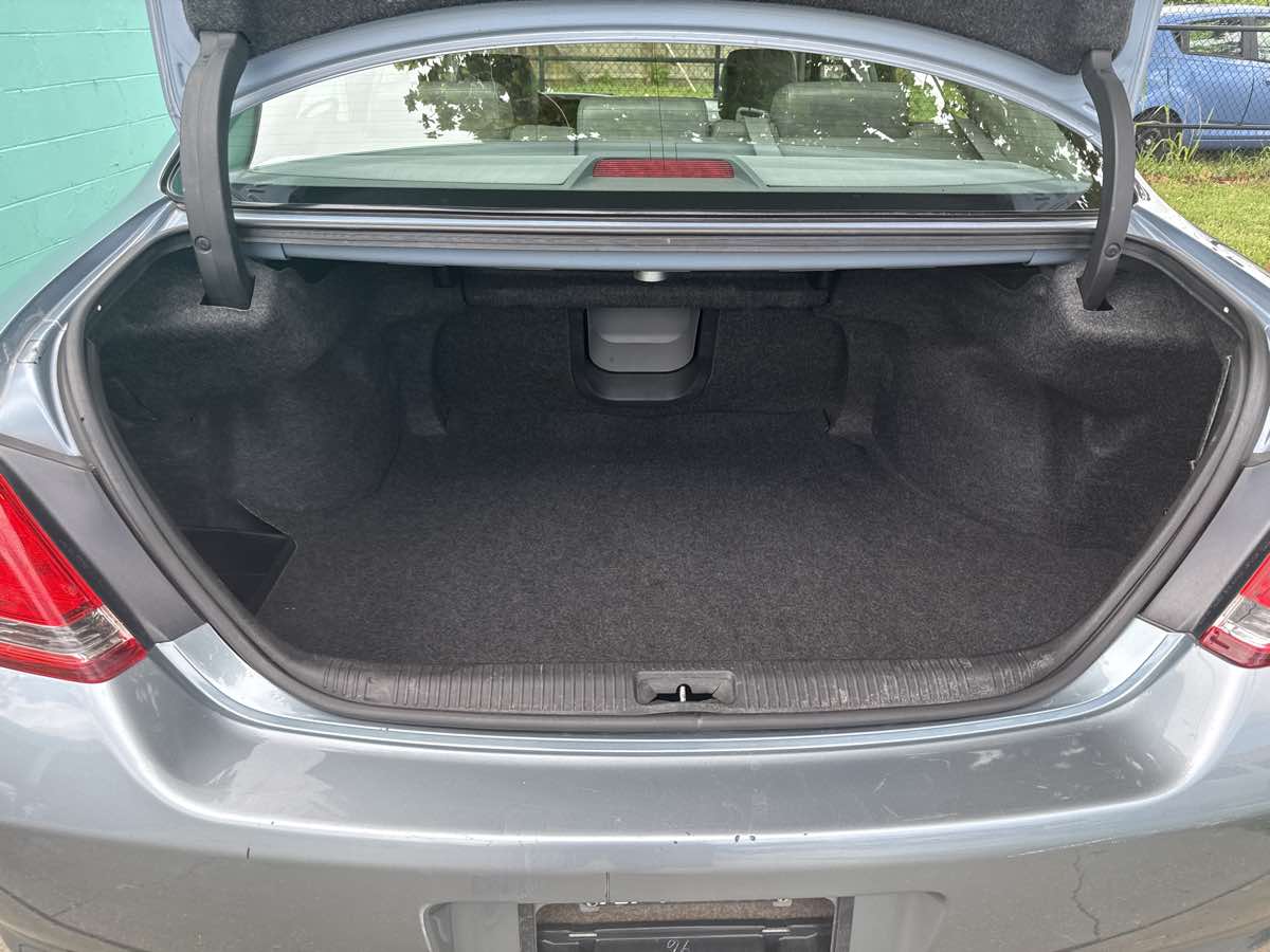2005 Toyota Avalon XL photo 21