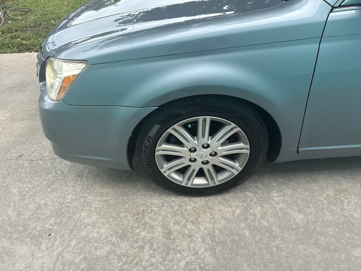 2005 Toyota Avalon XL photo 29