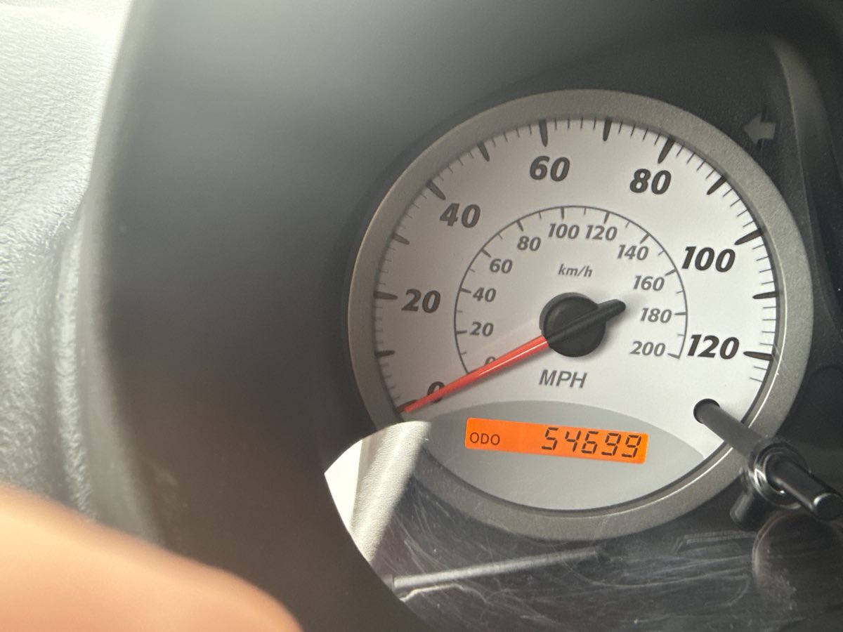 2004 Toyota RAV4 photo 9