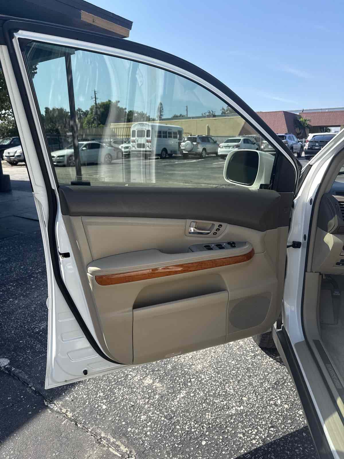 2004 Lexus RX 330 photo 12