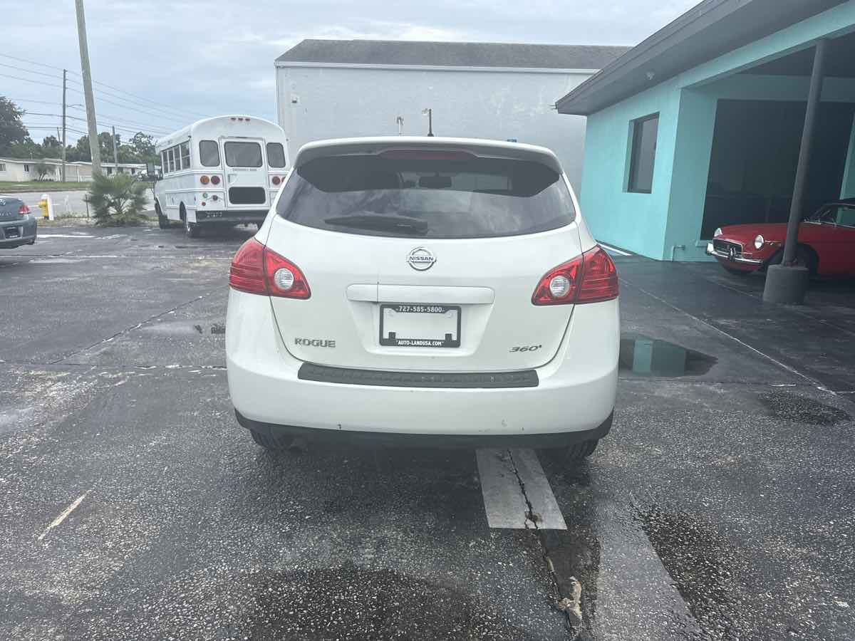 2010 Nissan Rogue S photo 4