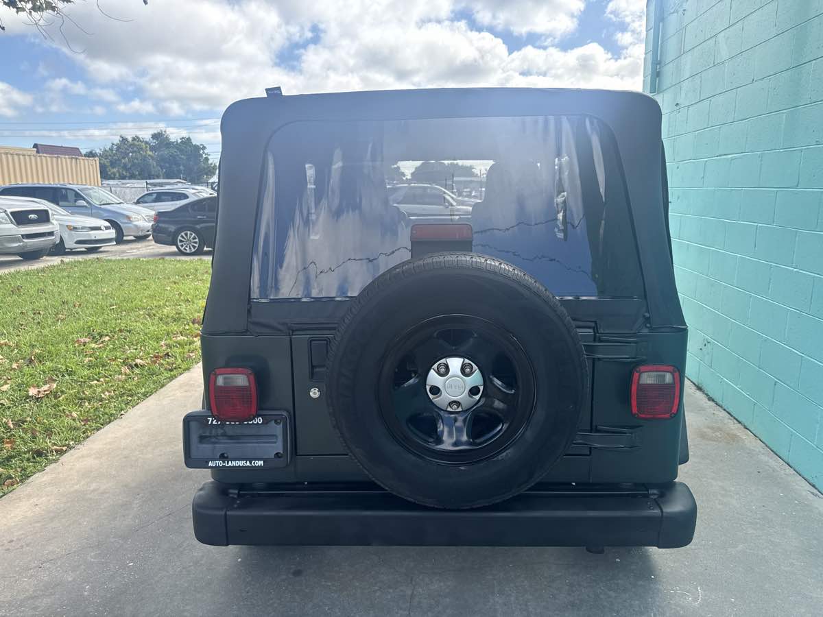 2003 Jeep Wrangler X Commando photo 2