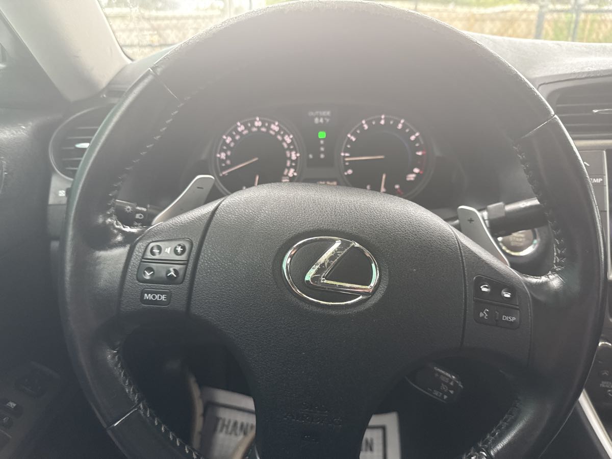 2010 Lexus IS 250 photo 5