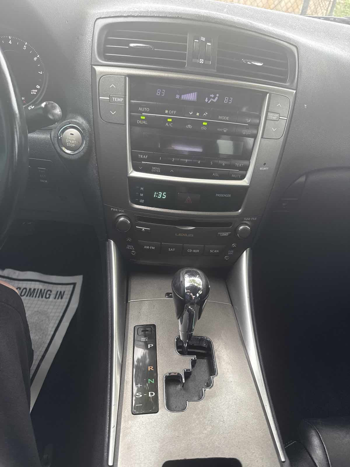 2010 Lexus IS 250 photo 6