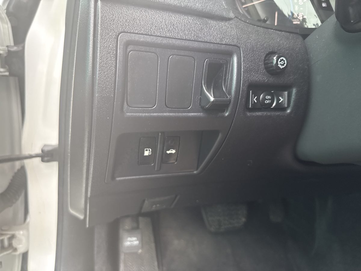2010 Lexus IS 250 photo 23