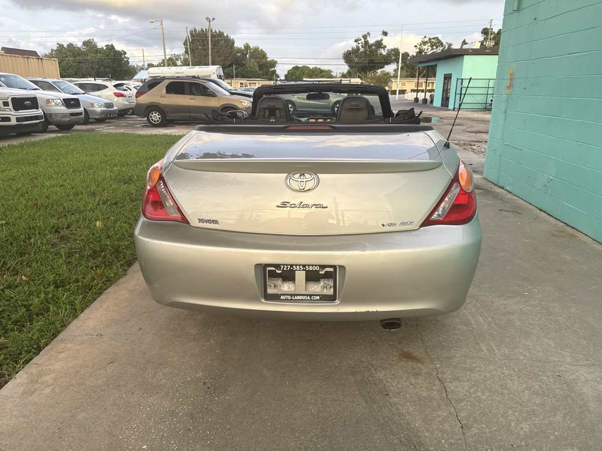 2006 Toyota Camry Solara SE photo 4