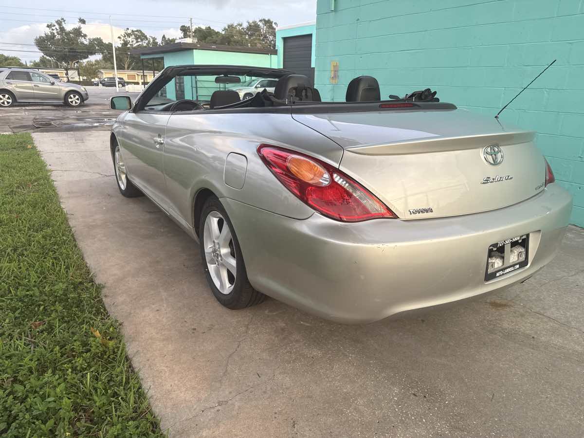 2006 Toyota Camry Solara SE photo 5