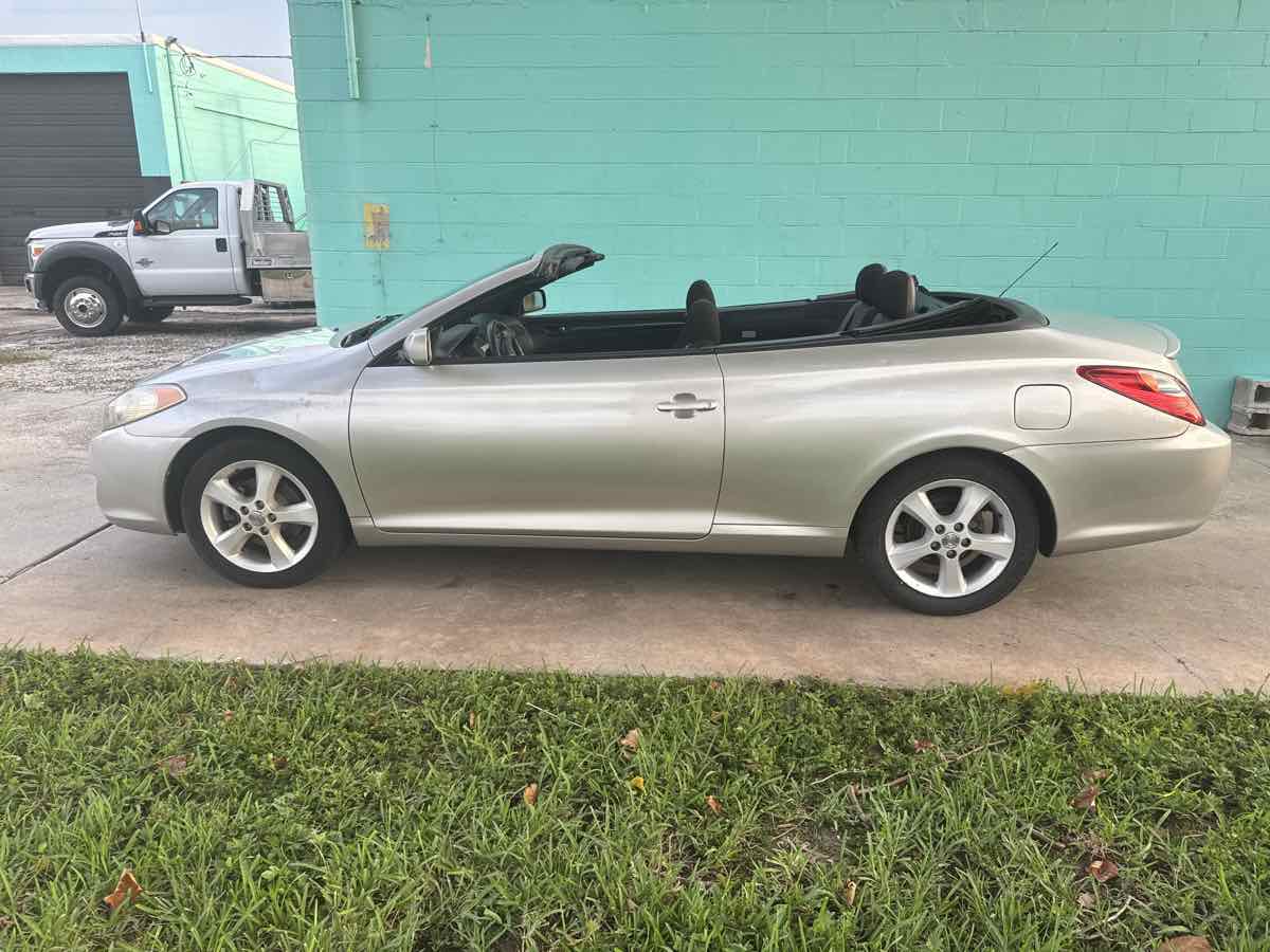 2006 Toyota Camry Solara SE photo 6