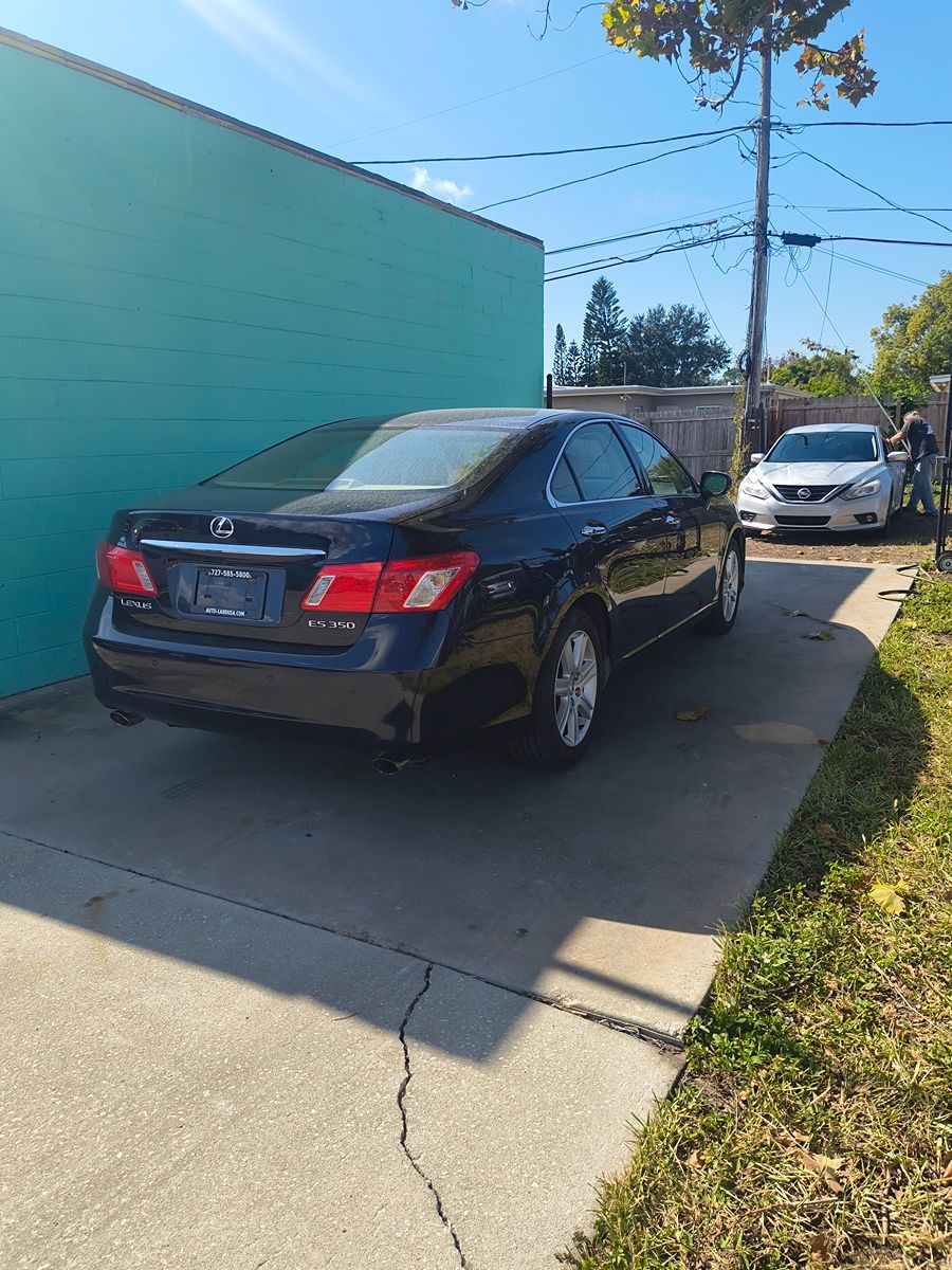2009 Lexus ES 350 photo 2